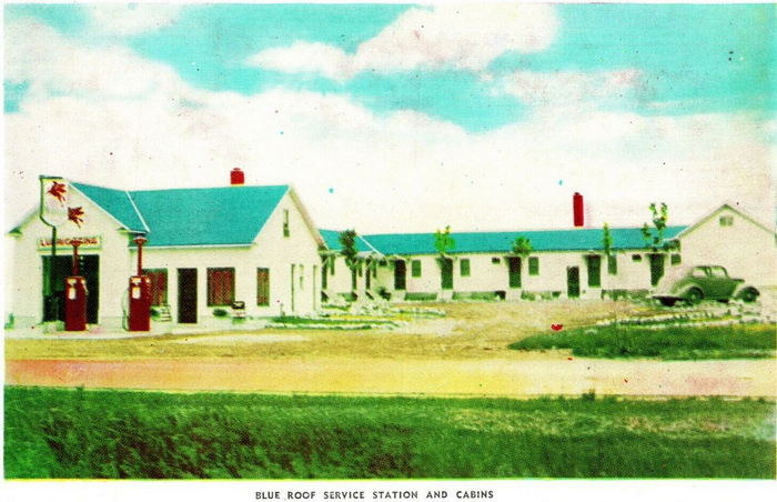 Blue Roof Motel - Vintage Postcard (newer photo)